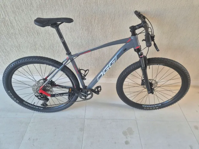 Bike-OGGI BIG WHEEL 7.2 24 BOOST-aro 29-tamanho quadro 19-estdo de nova<br><br>GRAF/VER/CINZ 19<br>