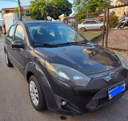 Ford Fiesta Sedan 1.0 8V Flex 4P 2011