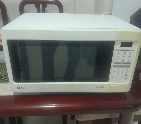 Micro-ondas LG funcionando