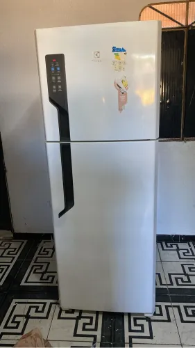 Geladeira Electrolux grande