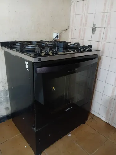 Fogão brastemp 5 bocas pretocom mesa de vidro turbo chama