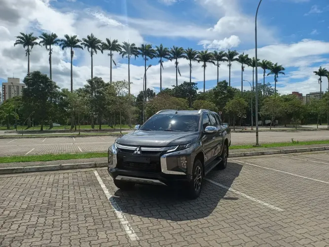 Mitsubishi L200 Triton Sport HPE-S 2.4 CD Dies. AUT 2023