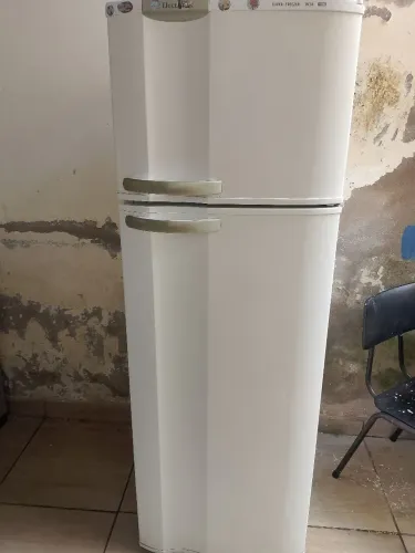 Geladeira Eletrolux usada