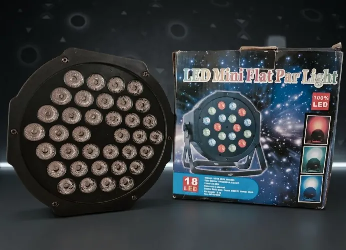 Canhão de Luz LED Mini Flat Par Light 32 LEDS