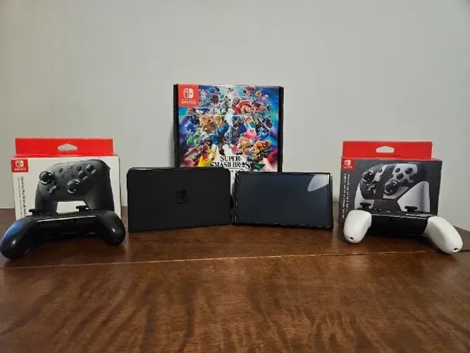 Nintendo Switch Oled - USADO - 1 Joy-con + 2 controles - NÃO POSSUI JOGOS
