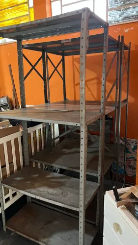 Prateleira de aço entrego