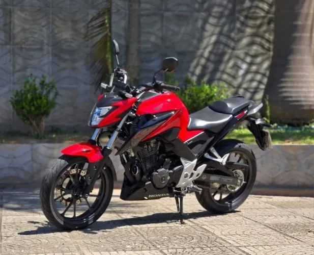 <br>Honda cb 300F Twister Fle