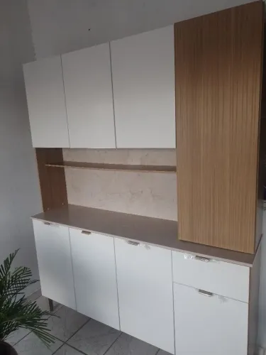 Armário de cozinha, no plástico. 500 á vista.
