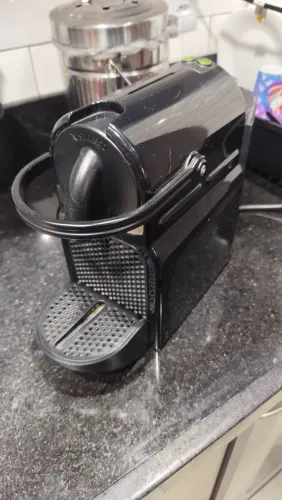 Cafeteira Nespresso Inissia 
