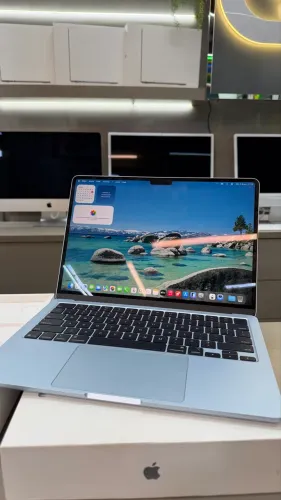MacBook Air M4 256GB 16GB RAM 3 Meses de uso, Garantia Apple COMPLETO!!