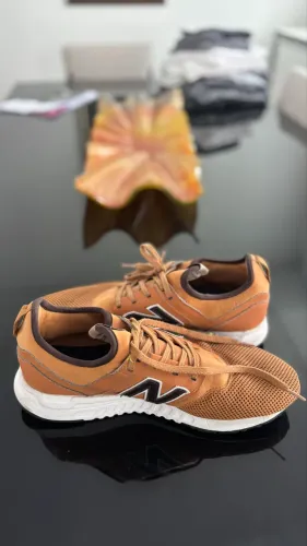 Tênis new balance 241