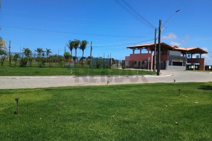 Terreno em Condomínio Fechado AltaVista em Barra de São Miguel: Ótimo Preço!