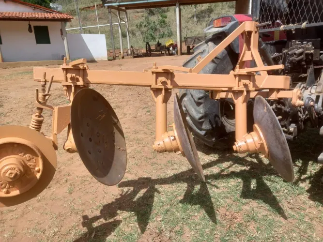 Arado 3 discos Santa Izabel