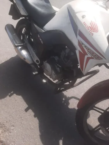 Titan 150 2015