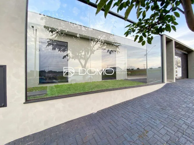 Casa à venda no Recanto Tropical, Cascavel/PR | 2 quartos (1 suíte), piscina e espaço gour
