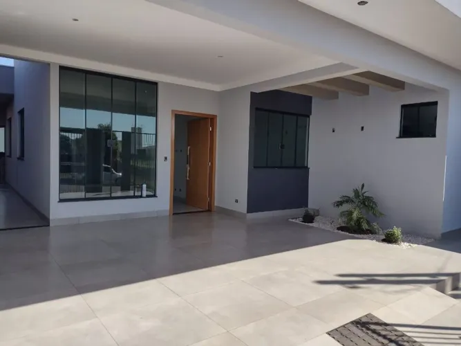 Casa Jardim Mediterrâneo 200mts e 127 de área construída
