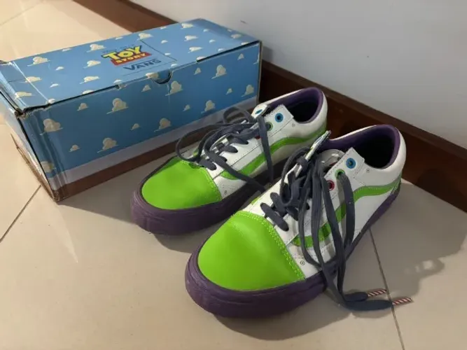 Tênis Vans Old Skool Buzz Lightyear (Toy Story) (Raro e com caixa original) - Tamanho 41