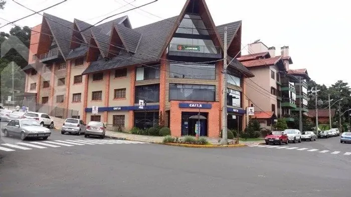 ? Ampla Sala Comercial no Centro de Gramado