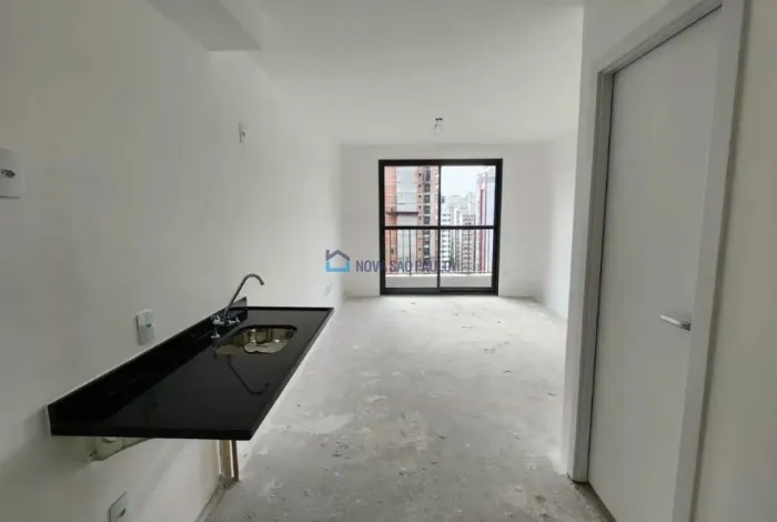 Studio com varanda na Vila Olímpia | Condomínio completo e moderno