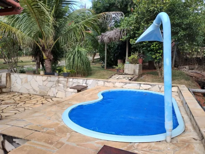Sítio com piscina em condomínio fechado, na mg 10 sentido Serra do Cipó