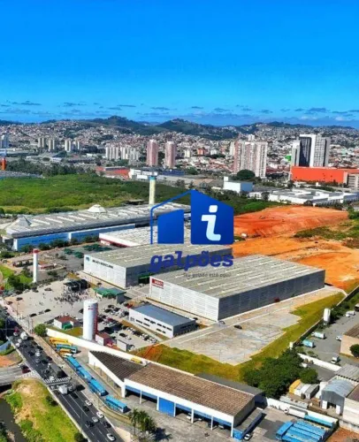 Galpão com 1192 m² no Parque Jaçatuba - Santo André/SP
