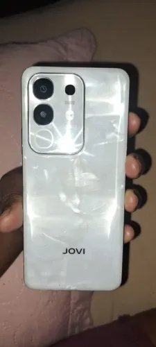 Estou vendendo pq tô precisando do dinheiro o celular tá novinho