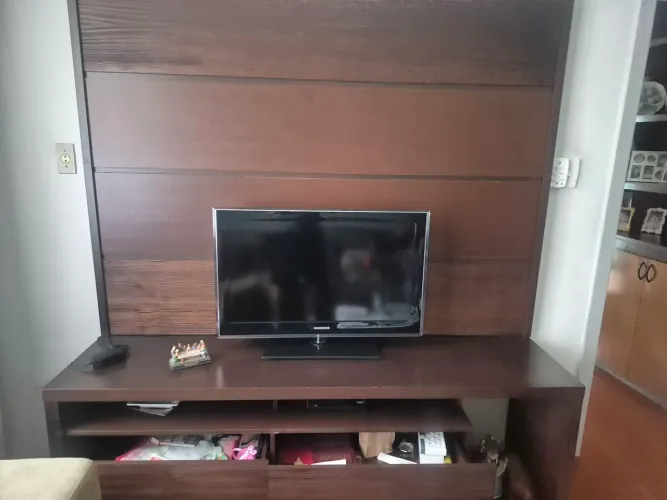 Vende-se Rack e painel