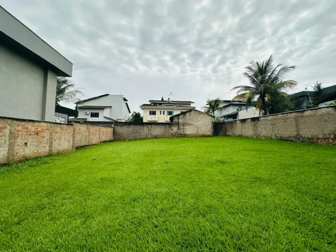 Lote/Terreno Em Condomínio em Jardins Madri - Goiânia