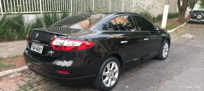 Renault Fluence Sedan Privilège 2.0 16V Flex AUT 2014