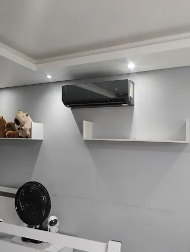 INSTALAÇÃO DE AR CONDICIONADO E MANUTENÇÃO EM GERAL 