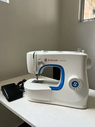 Máquina de costura 