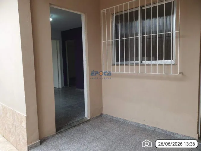APARTAMENTO EM BENTO RIBEIRO, 2 QUARTOS E VARANDA!!