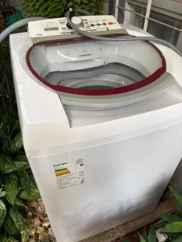 Lavaroupas Brastemp usada