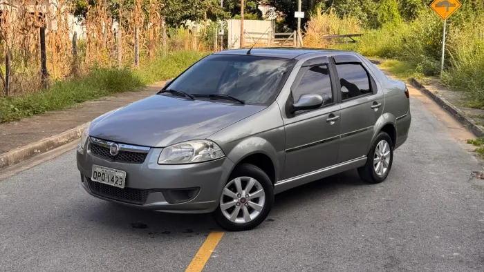 Fiat Siena EL Celeb. 1.4 MPI Fire Flex 8V 4P 2013
