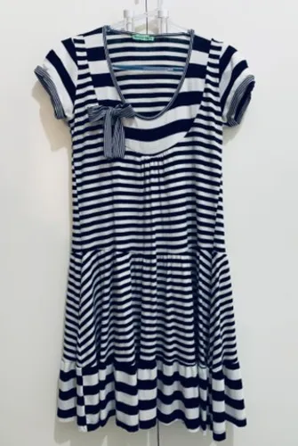 Vestido Lindo !!! Listras Preto e Branco (Tamanho: P/M)