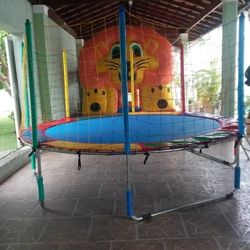 Locação de brinquedos "Chegando o frio vamos pular para esquentar"