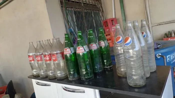 Garrafas retornáveis 1 litro valor unitário coleção