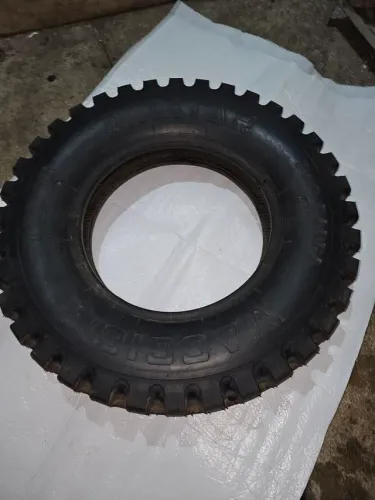 Jeep pneu 700 X 16 maggion militar novo