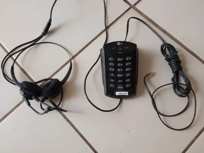 Headset Htu-300 C/ Base Discadora Canc. De Ruído Mod. Tu-220