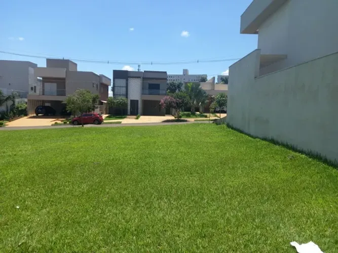 Terreno à venda 306m2 em condomínio Quinta da Primavera Praça das Flores, em Ribeirão Pret