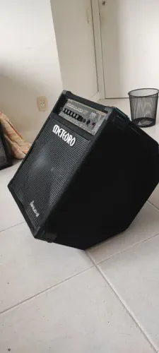 Amplificador Meteoro Star Black 15 para baixo
