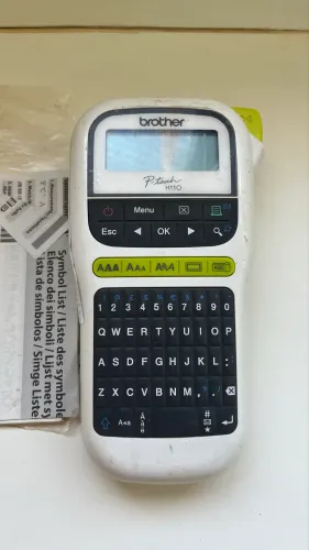 Etiquetadeira brother p-touch h110