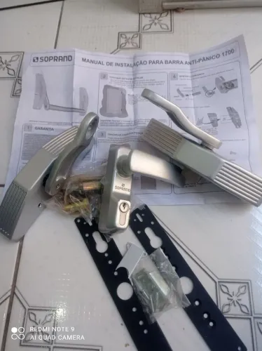 Barra Antipânico Fechadura ?