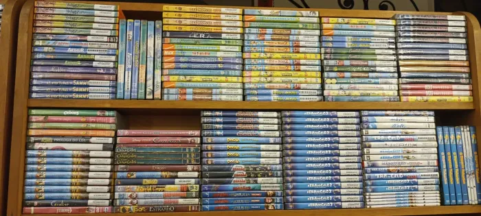 Coleção de DVDs Infantis - Diversos Desenhos e Filmes