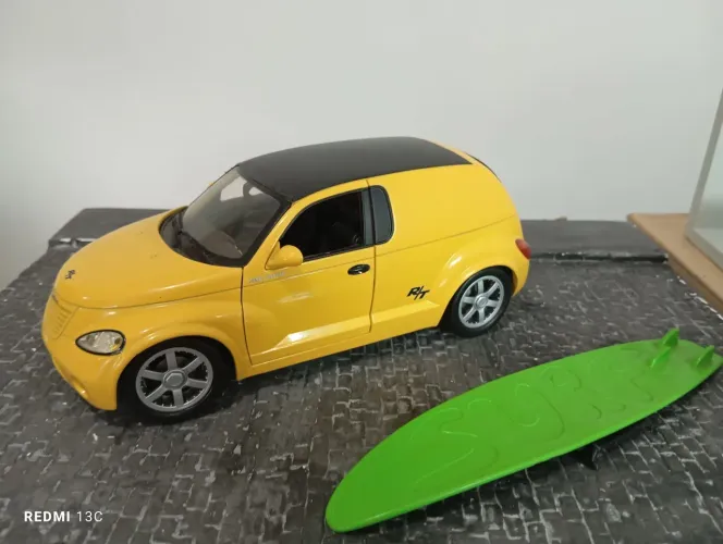 Rara Miniatura Chrysler Panel Cruiser Hotwheels - escala 1/18