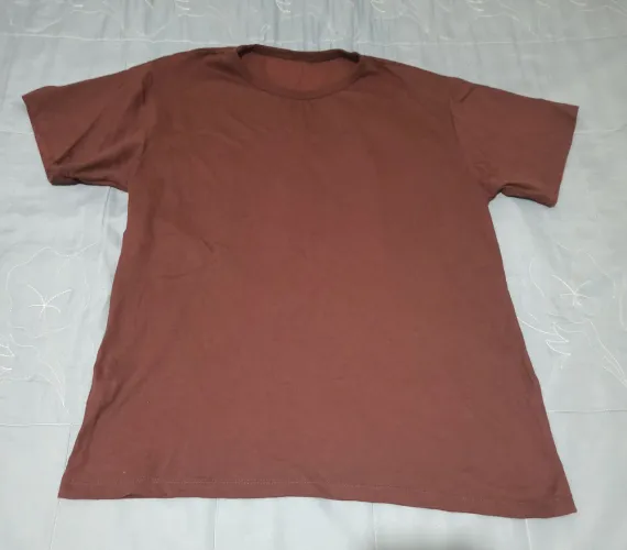 Camiseta Marrom