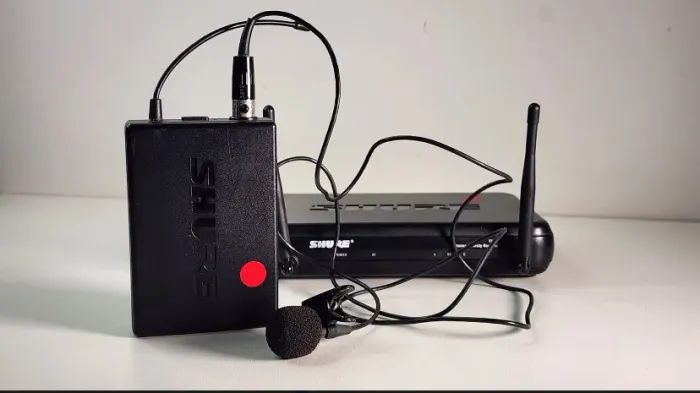 Microfone sem fio lapela SHURE SVX4 Preto