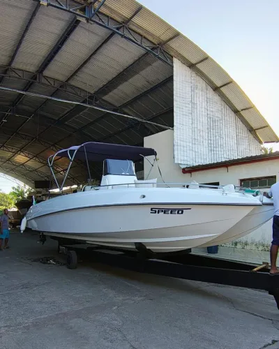LANCHA CATAMARÃ FISHING 29.5-2X300 HP,BARCO