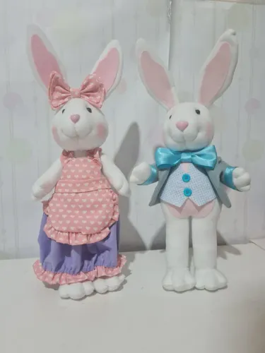 Coelhos de Páscoa decorativos CASAL