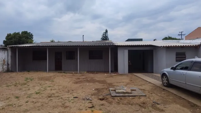 Alugo casa próximo prefeitura 